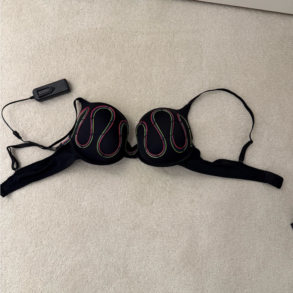 NeonNancy Black Light-Up LED Bra 38D – Festival Rave Wear - Picture 4 of 6